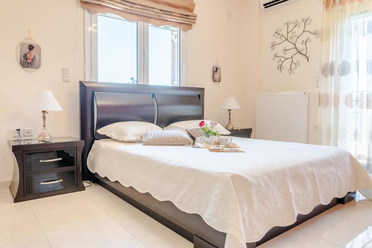 Villa Paris With Rooftop & Jacuzzi Kato Valsamoneron Ngoại thất bức ảnh