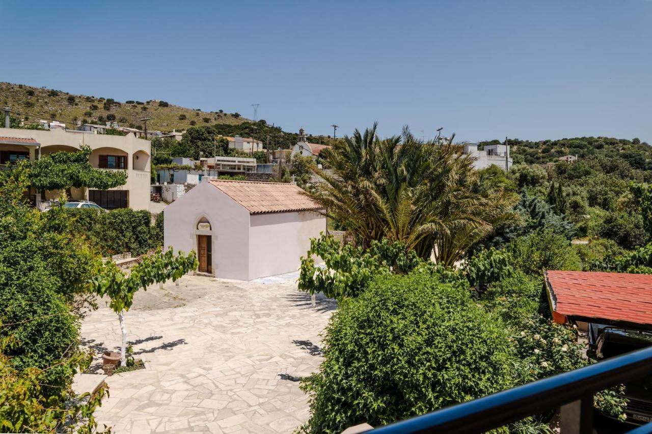 Villa Paris With Rooftop & Jacuzzi Kato Valsamoneron Ngoại thất bức ảnh