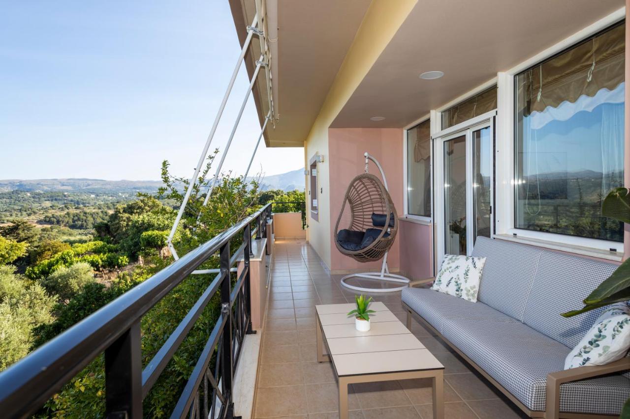 Villa Paris With Rooftop & Jacuzzi Kato Valsamoneron Ngoại thất bức ảnh